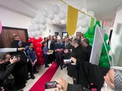 سیاست قطعی جمهوری اسلامی ایران، همسایه‌محوری و توسعه تعاملات منطقه‌ای است