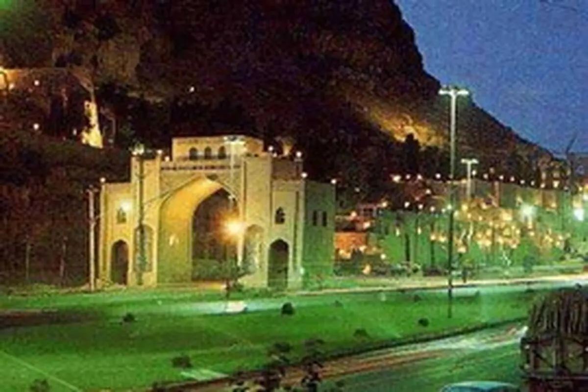 فارس از فقر فضاهای فرهنگی هنری نیز رنج می‌برد