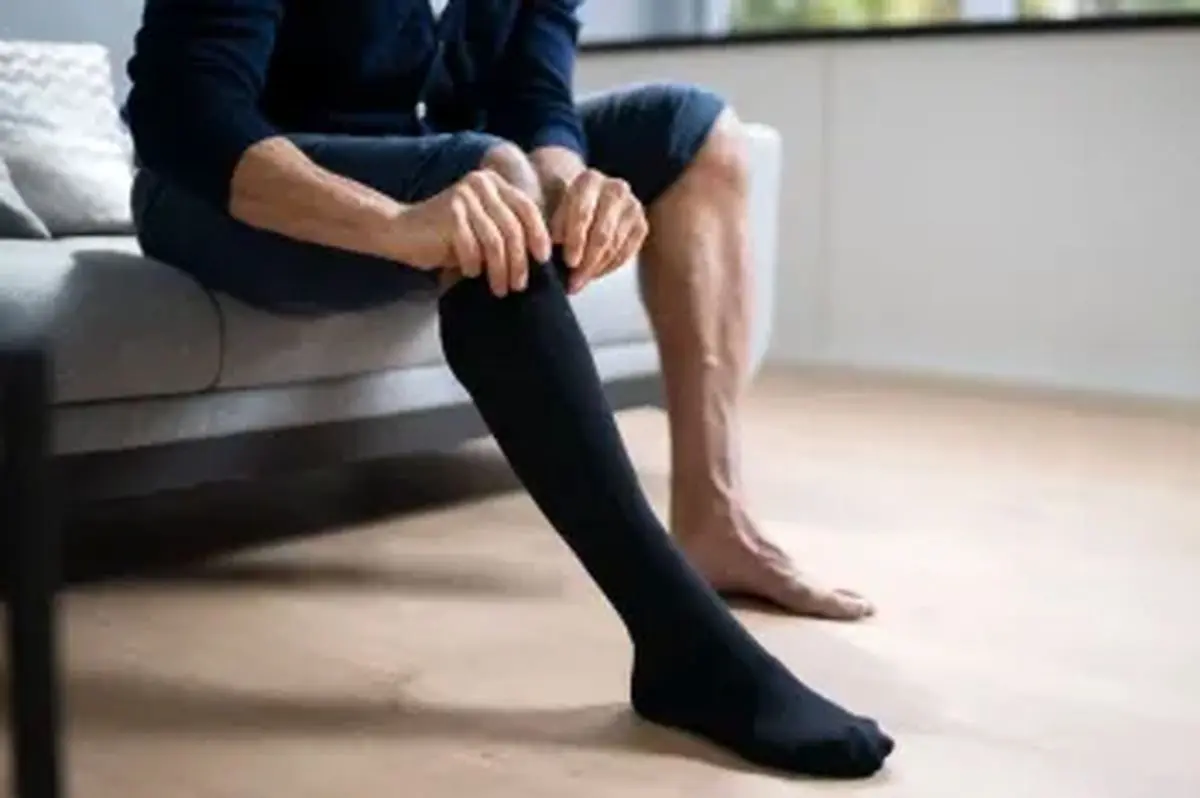 جوراب واریس را چند ساعت در روز بپوشیم؟