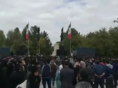 امان از ما مردم! داد زدیم، ماسک نزدیم و همایون را مواخذه کردیم