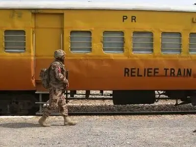 Pakistan Train Hijack :155 hostages freed, 27 rebels killed
