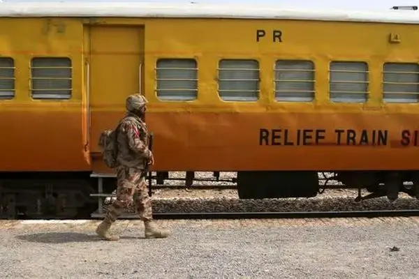 Pakistan Train Hijack :155 hostages freed, 27 rebels killed