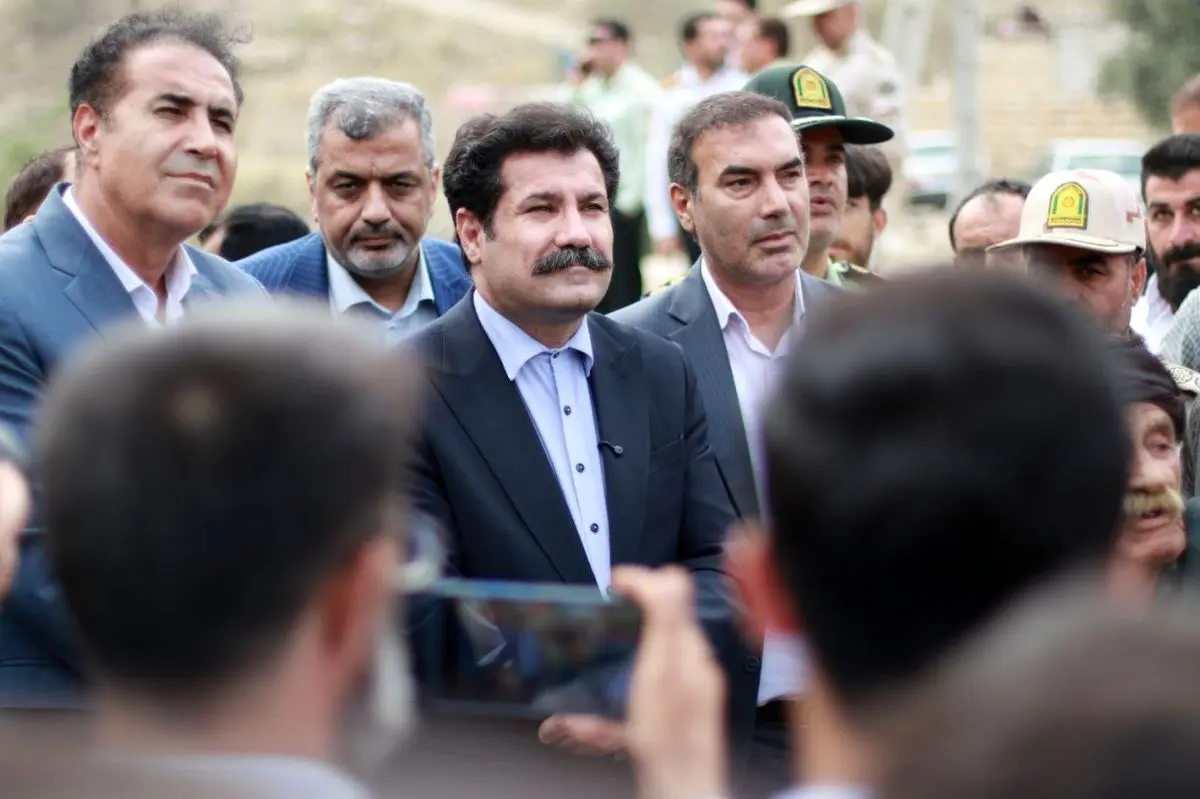 دیدار معاون رئیسجمهور با اهالی روستاهای سرپل ذهاب