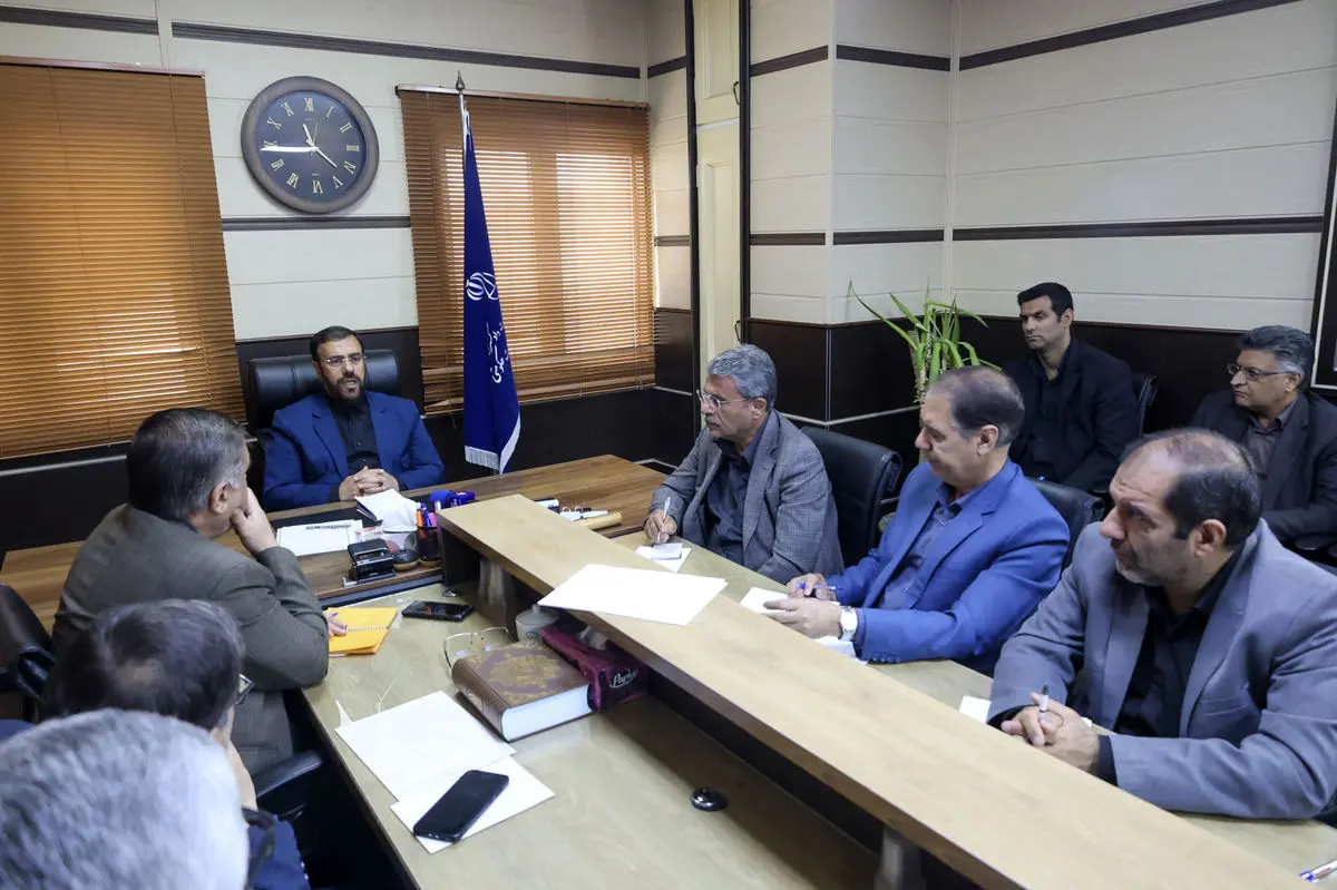 سودجویانی که معیشت مردم را هدف می‌گیرند با دشمن تفاوتی ندارند /نظارت‌های مداوم و به‌موقع موجب آرامش بازار در فارس شده است