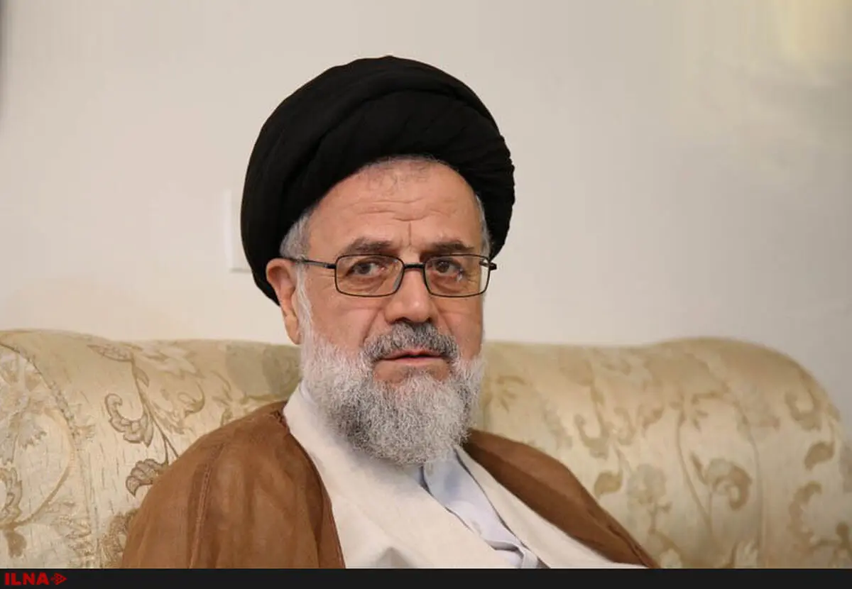 مرحوم آیت الله صانعی در ارائه فتاوای نوین فقهی ترسی از دیگران نداشت