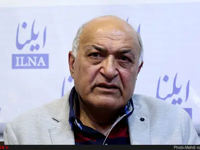 نگرانی‌ها از افتتاح باغ کتاب بالا گرفت/کتابفروشان موافق باغ کتاب نیستند/شهرداری بازهم تخلف می‌کند