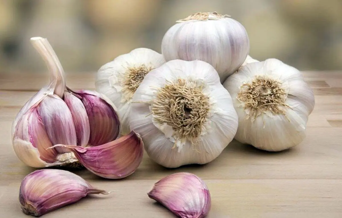 بهترین روش برای خوردن سیر خام