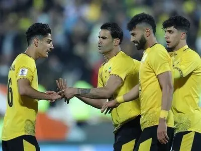آل‌کثیر: فکر نمی‌کردم 9 گل به ثمر برسانیم/ از خانواده‌ام عذرخواهی می‌کنم
