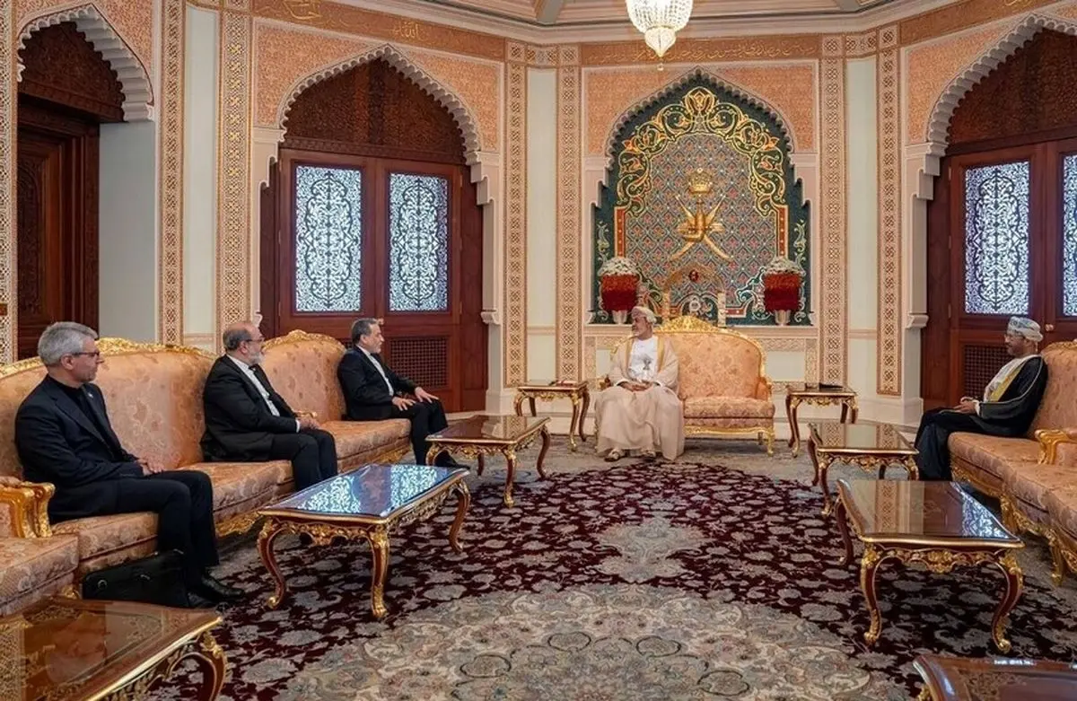 دیدار و رایزنی عراقچی با سلطان عمان
