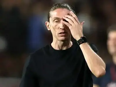 فیلیپه لوییس از فلامینگو اخراج شد