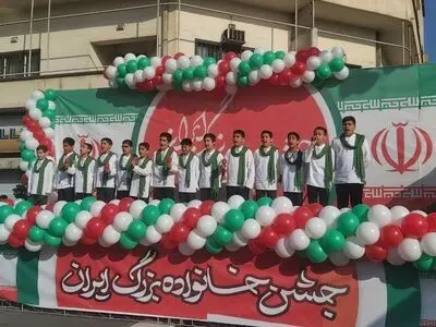 انطلاق مسیرات احیاء الذکرى الـ45 لانتصار الثورة الإسلامیة في ایران