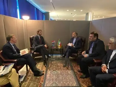 Iranian FM holds talks with Dutch, Austrian counterparts on JCPOA in New York