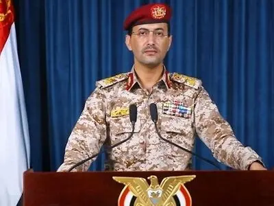القوات المسلحة الیمنیة تستهدف مطار "بن غوریون" وحاملة الطائرات "ترومان" وعددًا من القطع الحربیة المعادیة 