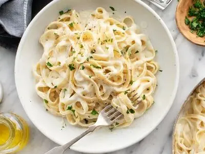 طرز تهیه پاستا آلفردو رستورانی و خوشمزه