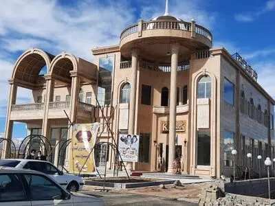 افتتاح مجتمع خدماتی رفاهی بین راهی با اعتبار ۴ میلیارد تومان در نیر / بهره برداری از چندین مجتمع خدماتی تا پایان دولت در استان