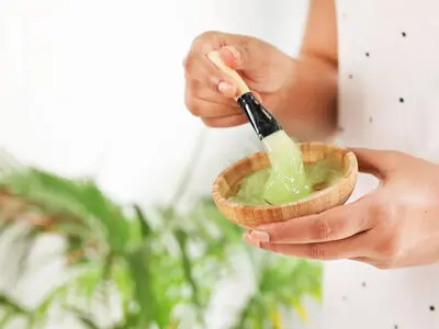 طرز تهیه ۵ ماسک خانگی مخصوص پوست‌های خشک