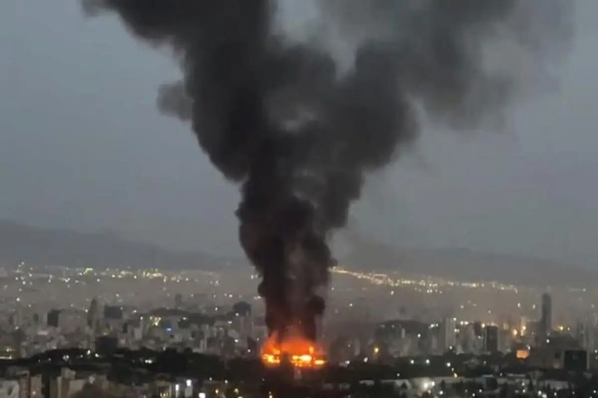 پاسخ کوبنده ایران به متجاوزان/ رهبر انقلاب سلامت هستند/ ۱۴ پایگاه آمریکا در ۷ کشور هدف قرار گرفتند/ اصابت موشک‌های سپاه به ناو پشتیبانی رزمی MST آمریکا/ توقف عبور نفتکش‌ها از تنگه هرمز/ ۲۰۰ کشته در پایگاه‌های آمریکایی