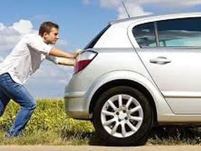 چگونه خودروی اتوماتیک را هل دهیم؟