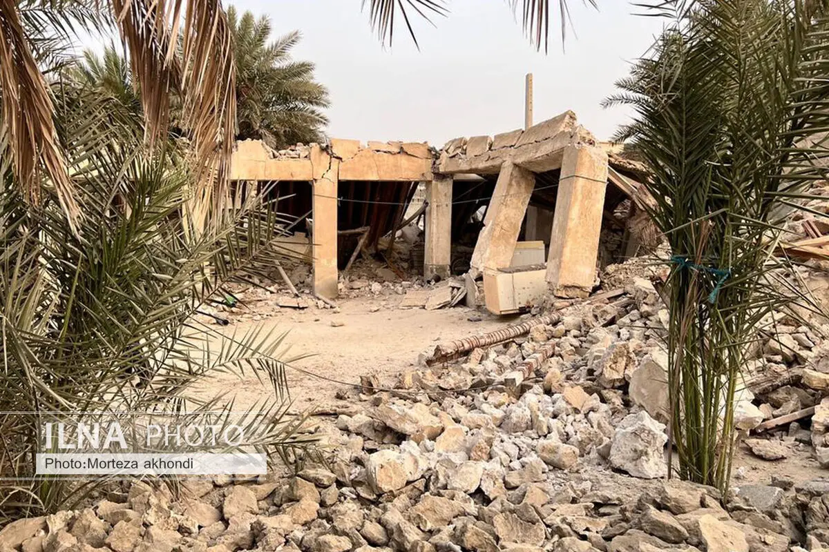 ستاد اجرایی فرمان امام(ره) تا بهبود وضعیت در کنار زلزله زدگان خواهد بود