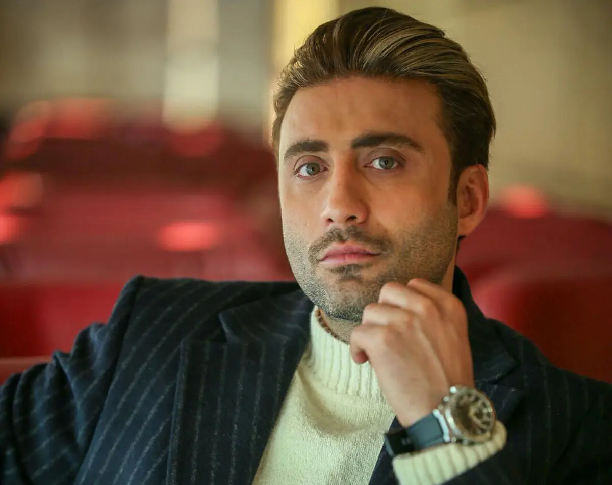 شهید شیرودی برای من مثل آرش کمانگیر است/ «آسمان غرب» را نباید با نگاه سیاسی و جناحی دید