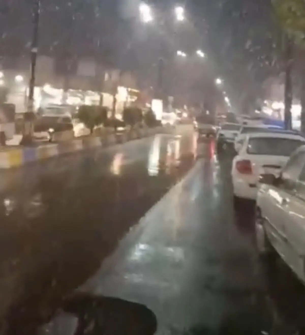 بارش برف در رودسر، گیلان + فیلم