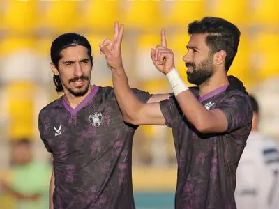 هوادار 2-0 شناورسازی/ بنفش‌ها بی‌خیال صعود نمی‌شوند