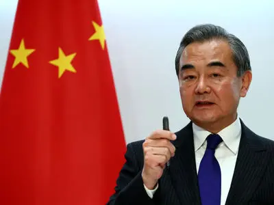 گفت‌وگوی تلفنی وانگ یی و همتای عربستانی درباره تحولات منطقه