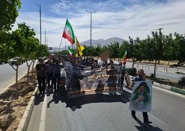 راهپیمایی کارگران در شهر اراک/ «هپکو» کشتی بی‌ناخداست
