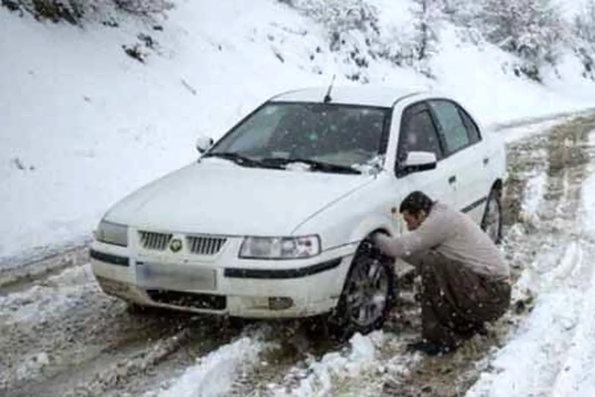 تمامی محورهای مواصلاتی کردستان باز است/تردد در برخی محورها فقط با زنجیر چرخ