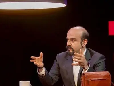 یکی از کهنه‌ترین زخم‌های جامعه ایران،  مسئله سیاست خارجیِ آسبب‌خورده است