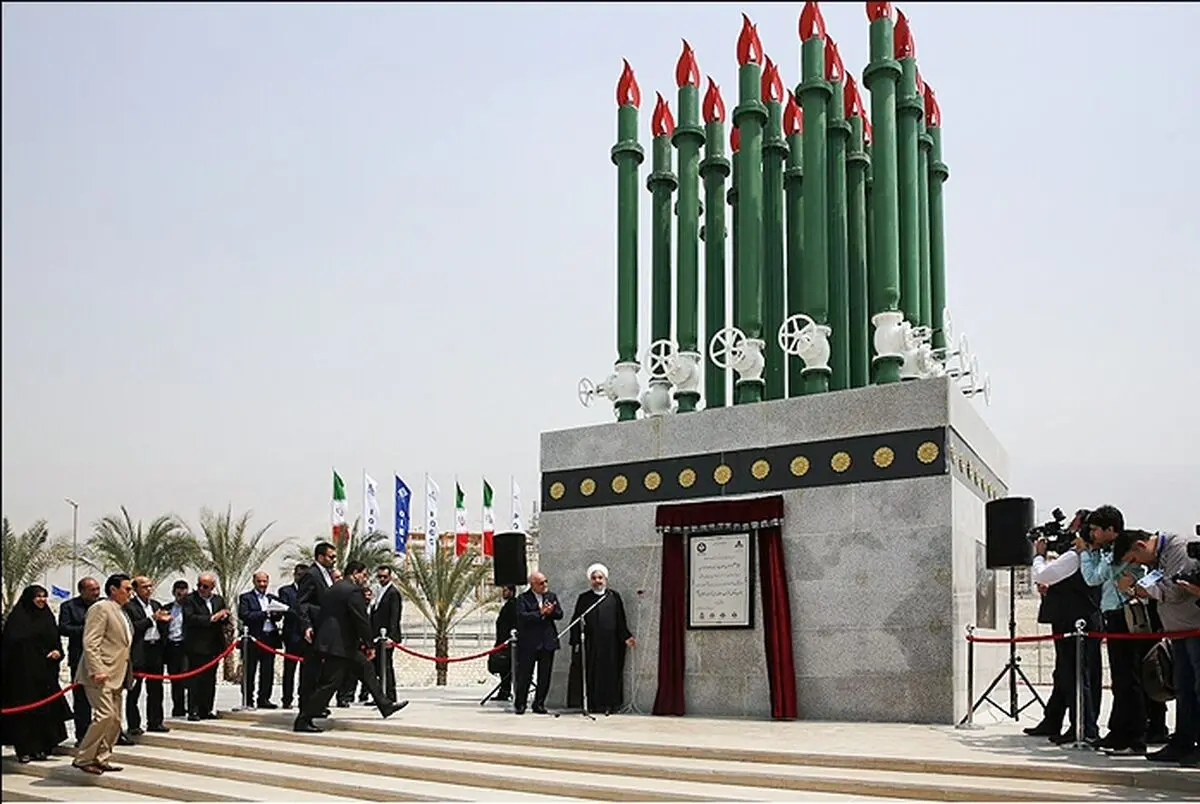 افتتاح رسمی 5 فاز میدان گازی پارس‌جنوبی با حضور رئیس جمهور آغاز شد