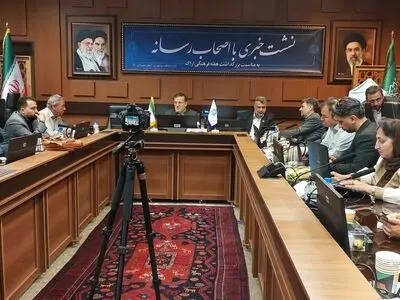 کاهش آلودگی هوا از مهمترین موضوعات مدیریت شهری اراک / ضرورت بهره‌گیری از دیدگاه‌های مختلف در اداره شهر