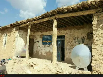 شبه‌جزیره‌ای که معلمانش "حق ایاب و ذهاب و اسکان" ندارند/چهاردیواری‌های مخروبه‌ای که مدرسه نام دارند+عکس 