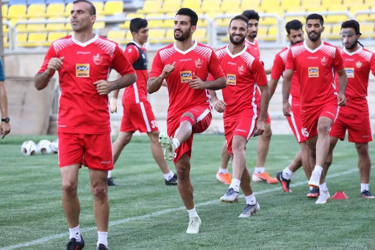 تمرین یکشنبه سرخپوشان در حضور هواداران