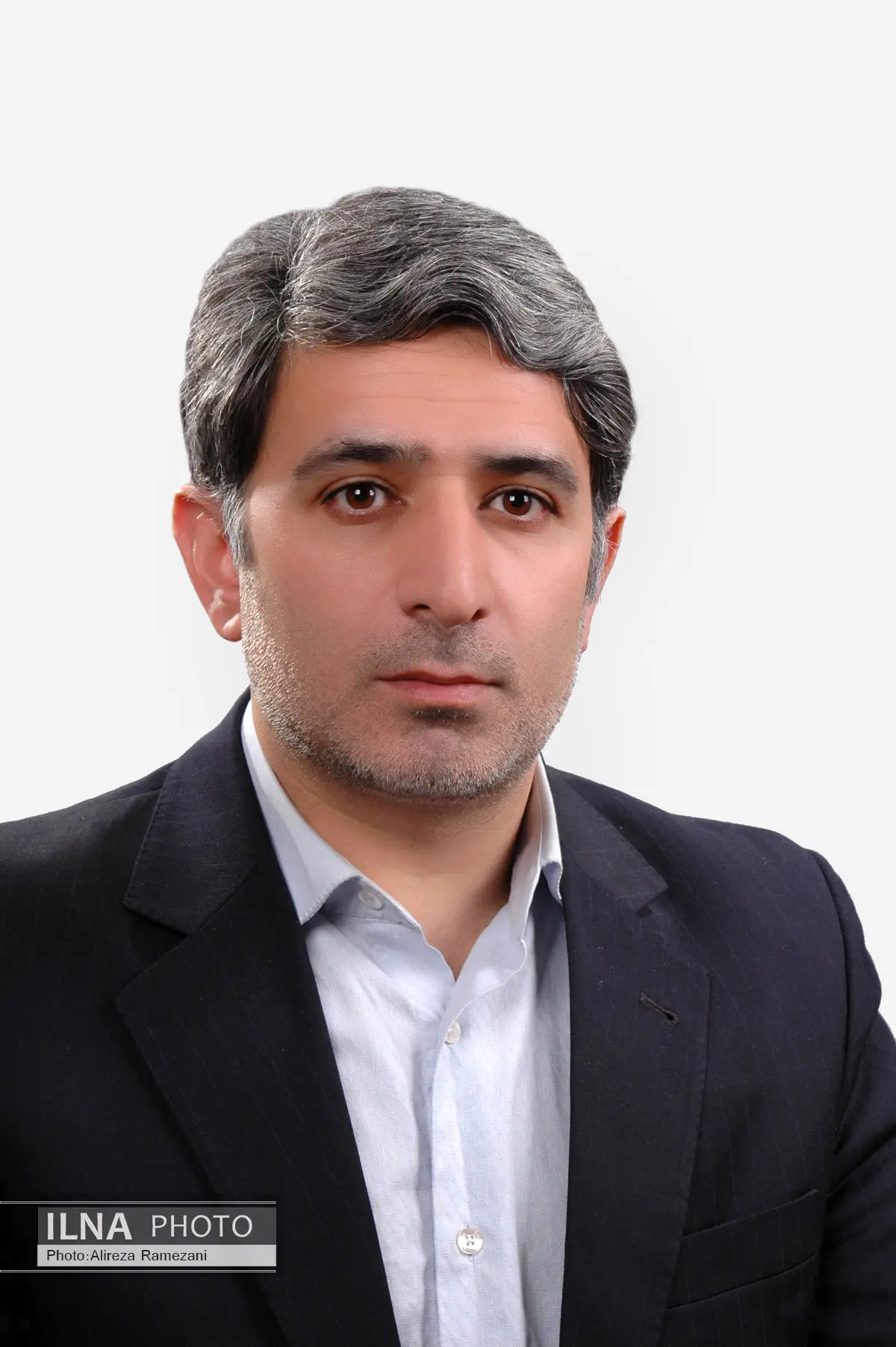 پیشگامی بازار و ارائه خدمات مشتری پسند دو اولویت مهم بانک ملی ایران است