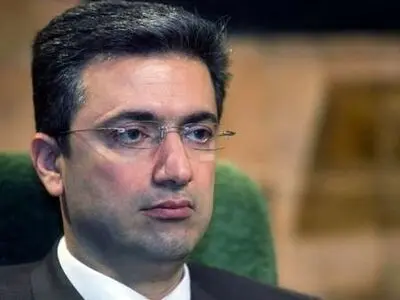سلطانی: انتظار برداشته شدن تحریم‌ها اقتصاد کشور را دچار رکود کرده است