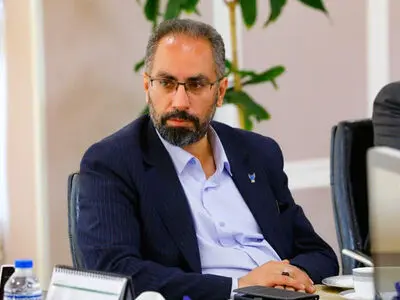 «ربات جنگجو» به میدان می‌آید؛ رقابت فناورانه جوانان در قزوین