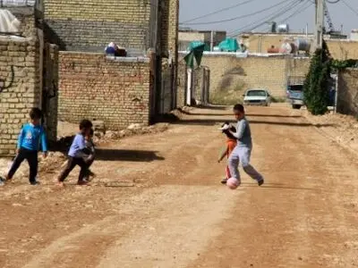 روایتی از رنج سکونت ۱۳ هزار خانوار در حاشیه کلانشهر شیراز