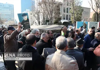 مرگ تلخ است و مرگ هنرمند اندوه مشترک