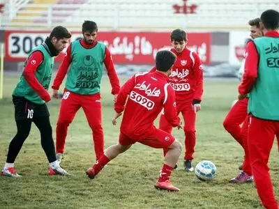 آخرین تمرین پرسپولیس پیش از سفر به اصفهان برگزار شد