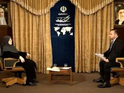 متحدثة الحکومة الإیرانیة: نفاوض لرفع العقوبات.. ونملک وثائق تدین "إسرائیل" نوویاً