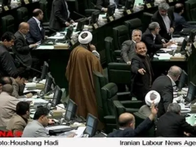 اجرای آزمایشی قانون مالیات بر ارزش افزوده تا پایان سال ۹۴ تمدید شد