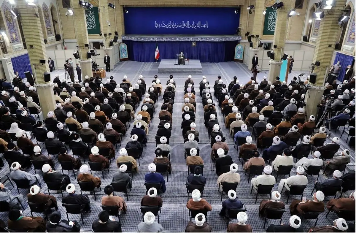 Supreme Leader receives Friday prayer leaders