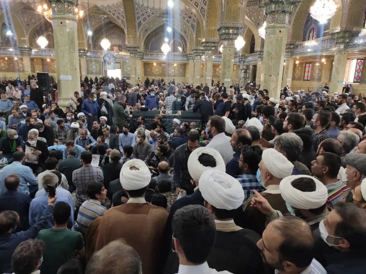 پیکر آیت‌الله فاطمی‌نیا تشییع و به خاک سپرده شد