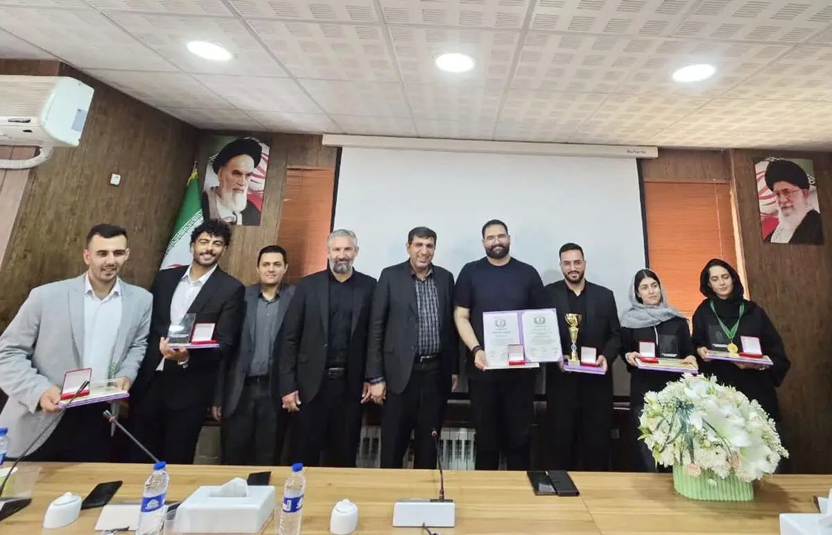تجلیل از مدال آوران دانشگاه آزاد اسلامی شیراز در مسابقات جهانی اختراعات روسیه 