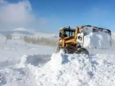 ارتفاع برف در بانه و سردشت از نیم‌متر عبور کرد + فیلم