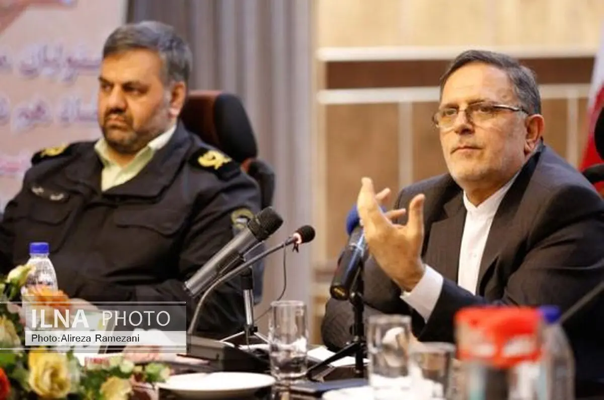 سیف: نیروی‌انتظامی با اخلال‌گران بازار ارز قاطعانه برخورد کند/ بازار سفته‌بازی را کنترل کردیم