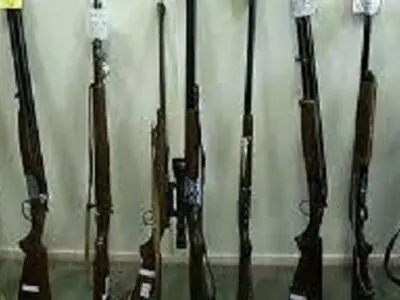 ضبط ۱۳ قبضه اسلحه شکاری در طبیعت ماسال توسط محیط‌بان