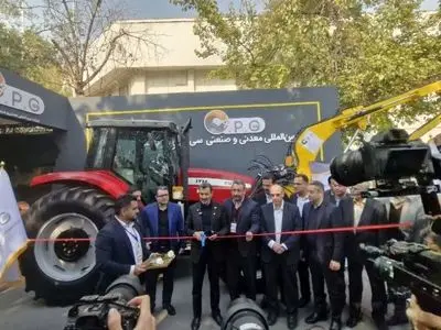 گام راهبردی چادرملو در صیانت و نگهداشت نیروگاه‌های خورشیدی با ساخت نخستین دستگاه سولارواشِ تماماً بومی در ایران 