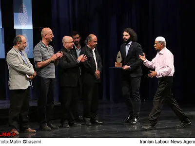 معرفتِ ناظر بر موسیقی نواحی از بین رفته‌است/تقدیر از هنرمندان برگزیده جنوب 